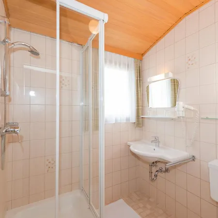 Life 5 By Alpenidyll *